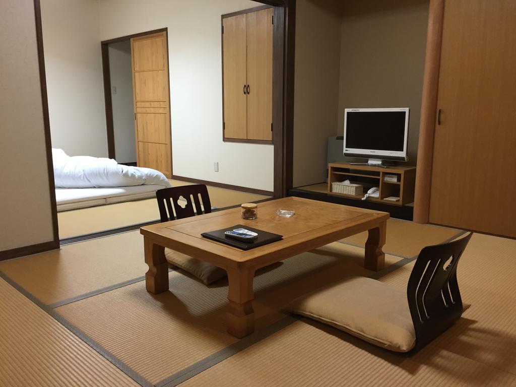 Yufuin Tsubaki Hotel Room photo
